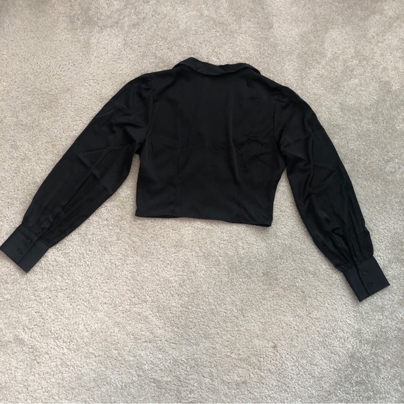 Abercrombie And Fitch Cropped Stretchy Stain Fabric Black Long Sleeve Top Size M - Picture 10 of 10